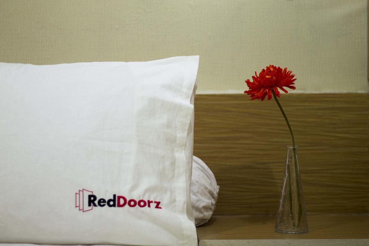 Reddoorz Plus @ Kapuk Business Park Jacarta Exterior foto