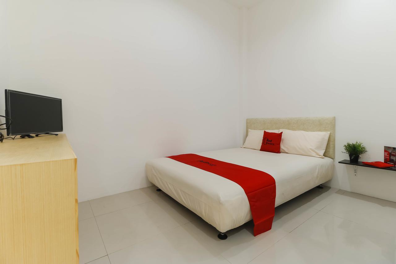 Reddoorz Plus @ Kapuk Business Park Jacarta Exterior foto